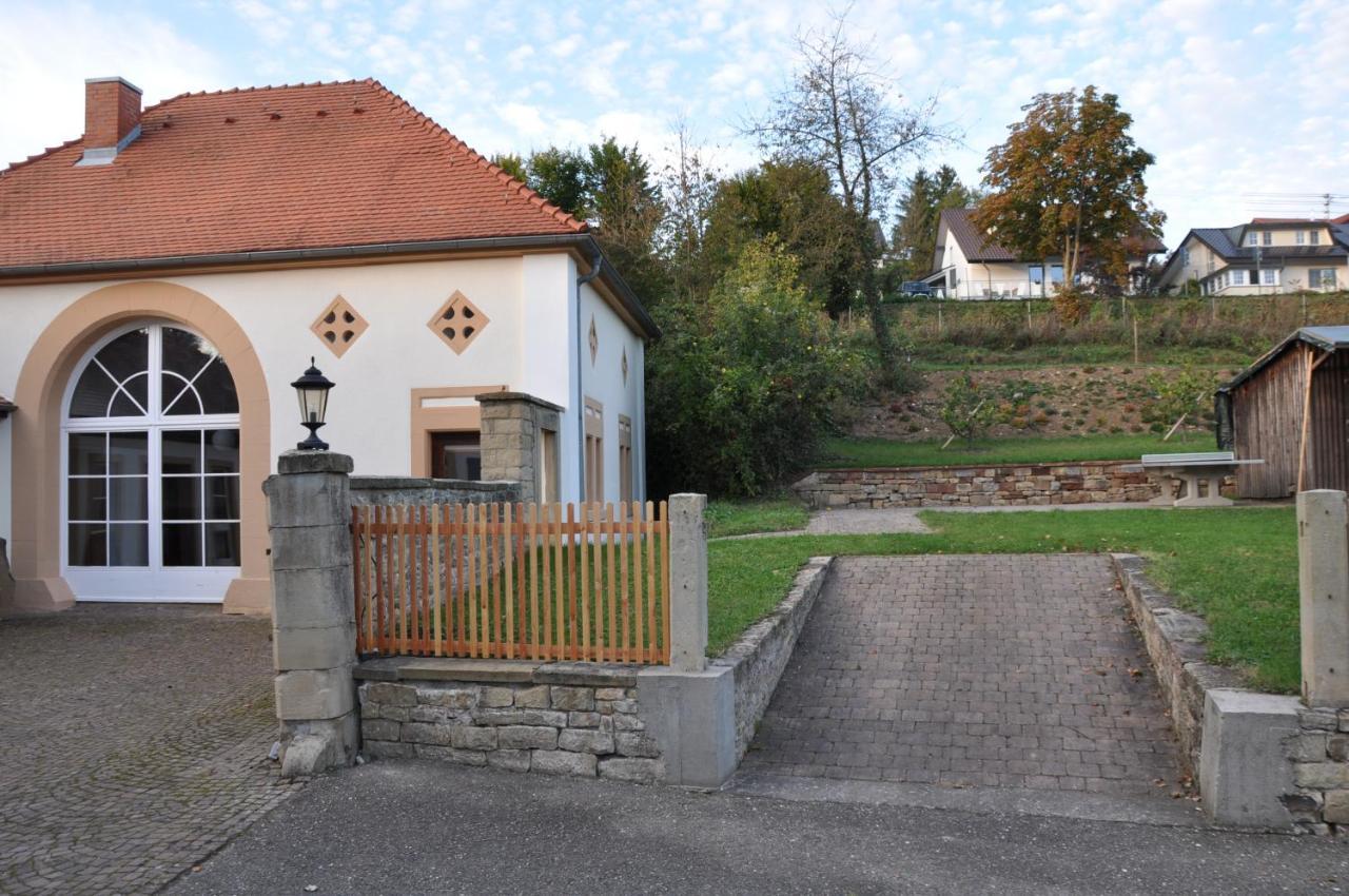Ferienwohnung Altes Pfarrhaus Bargen Екстер'єр фото