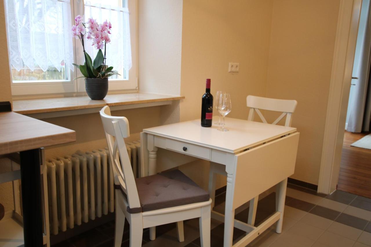 Ferienwohnung Altes Pfarrhaus Bargen Екстер'єр фото