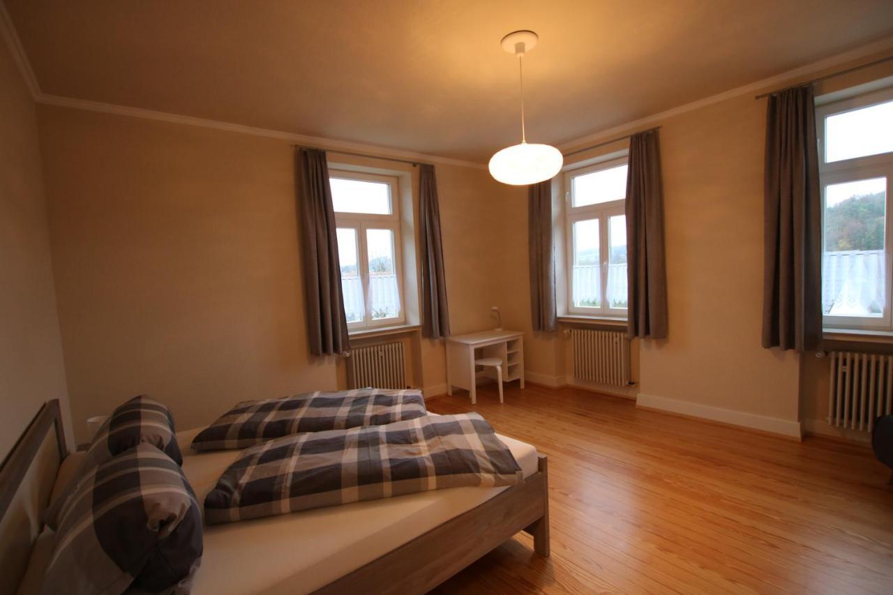 Ferienwohnung Altes Pfarrhaus Bargen Екстер'єр фото